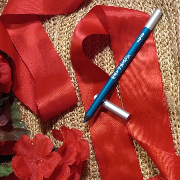 URBAN DECAY 24/7 GLIDE-ON EYE PENCIL IN THE SHADE DEEP END - Picture 1 of 4